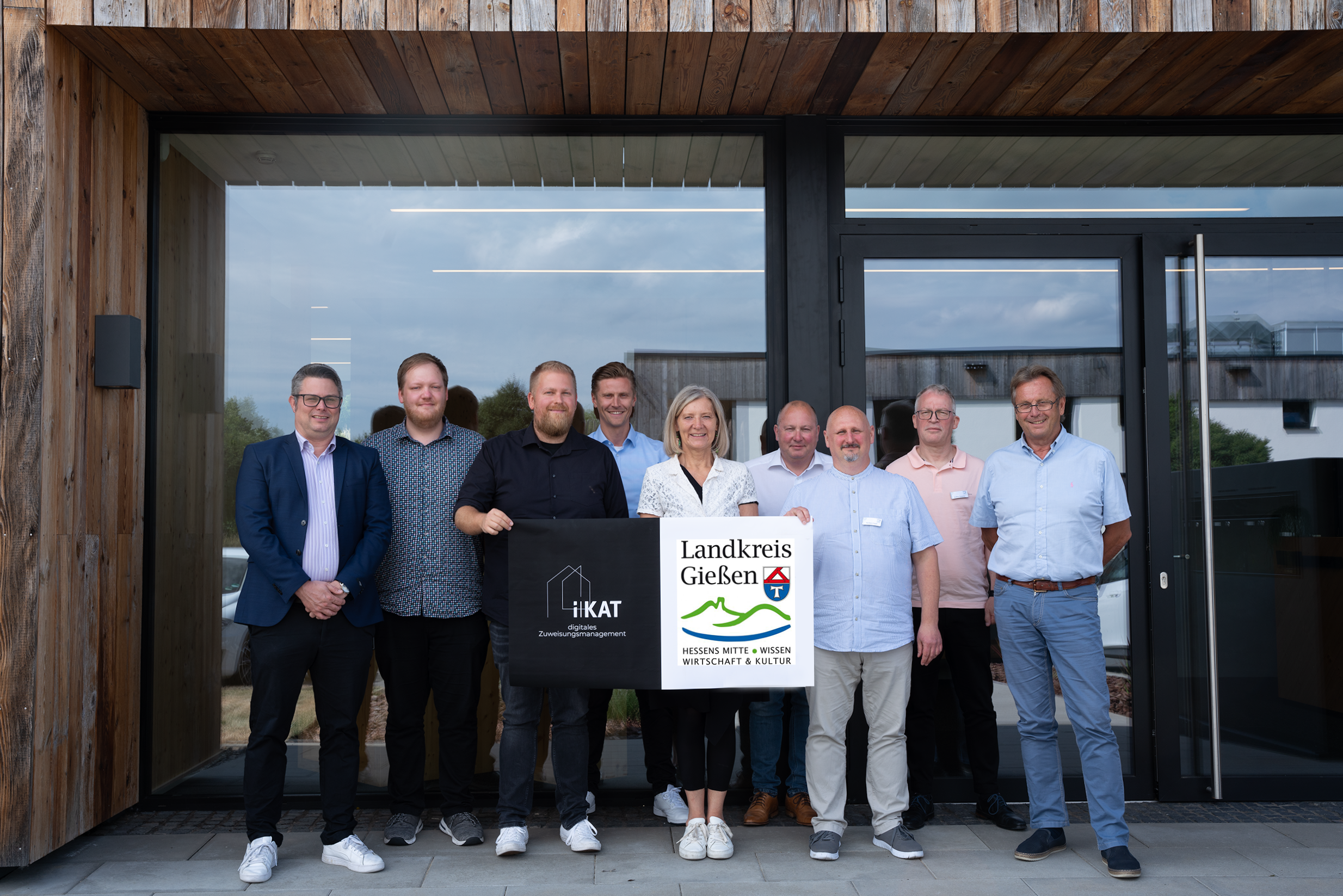 Gruppenfoto Mitarbeiter iKAT und Landkreis Gießen